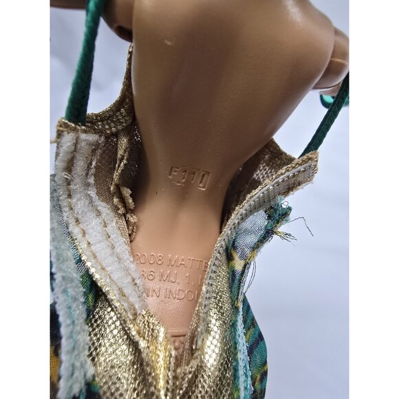 Monster High 2012 Skull Shores Cleo de Nile Doll- Black Hands - Picture 12 of 15